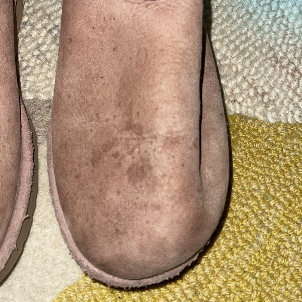 Pink UGG - Picture 4 of 7